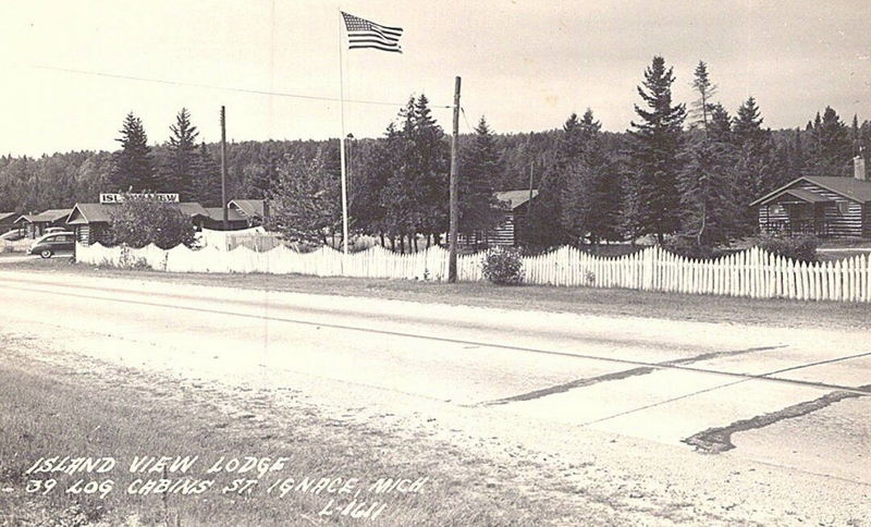 Chalet North Motel (Island View Lodge Motel) - Old Photo